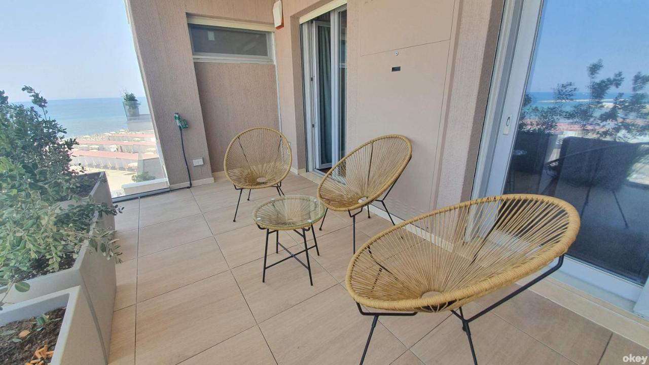 Seven Seas Luxury Apartments - Bari San Girolamo Esterno foto